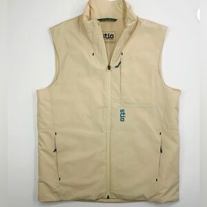 Stio men’s Fernos Insulated vest, cream